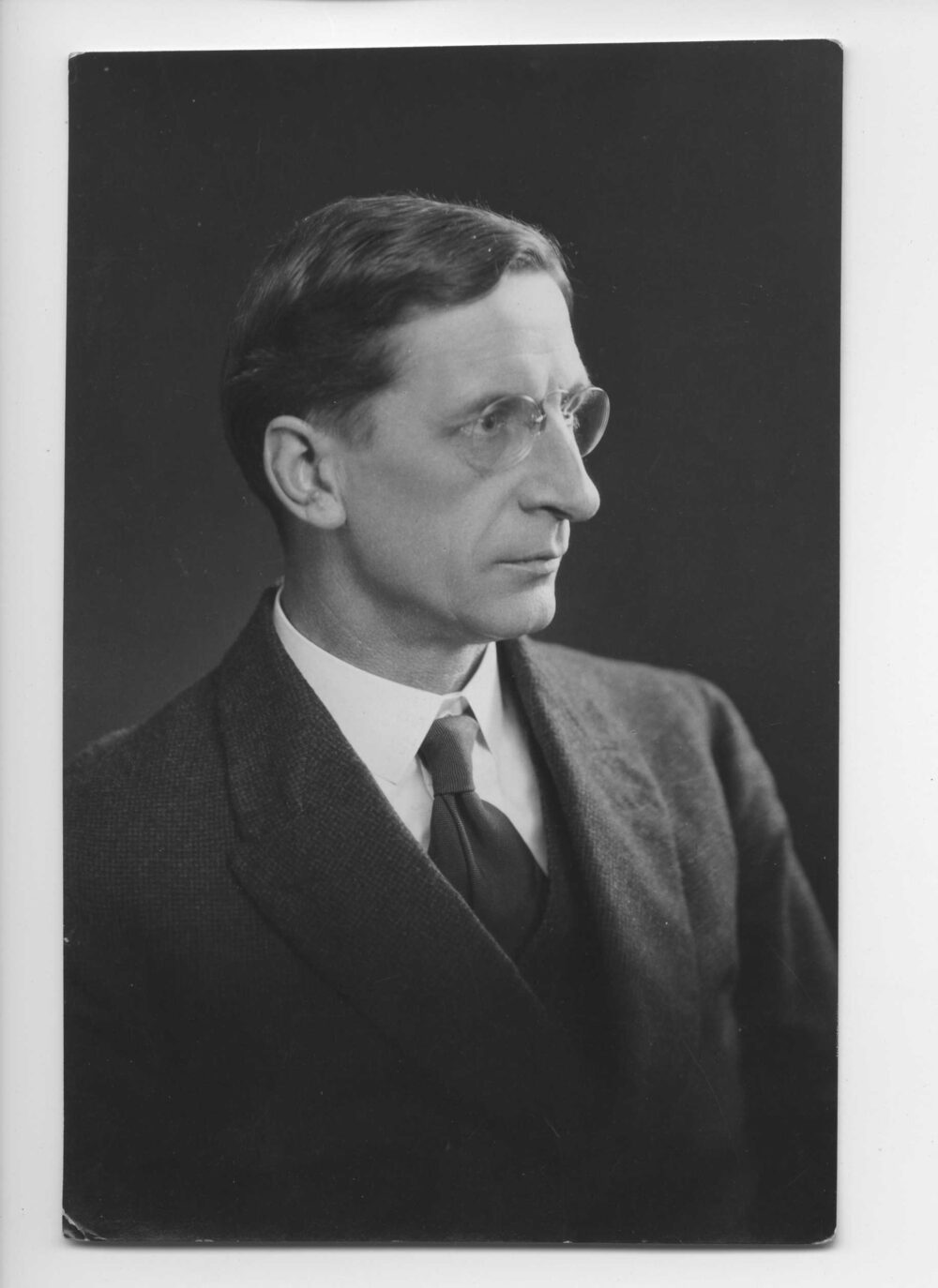 P 22 008