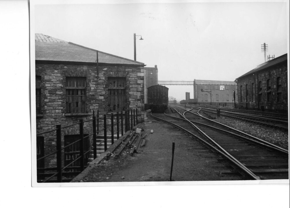 P 32 086